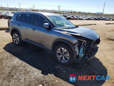 Czwarte zdjęcie samochodu z boku: 2023 NISSAN ROGUE SV VIN:JN8BT3BB0PW187316 - miniatura