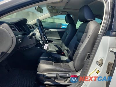 Zdjęcie 7 z 11 samochodu: 2017 VOLKSWAGEN JETTA SE VIN:3VWDB7AJ0HM412100 - miniatura