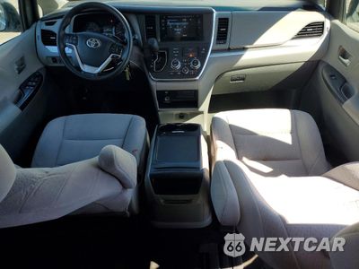 Zdjęcie 8 z 13 samochodu: 2015 TOYOTA SIENNA LE 8-PASSENGER VIN:5TDKK3DC3FS677266 - miniatura