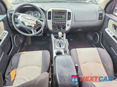 Zdjęcie 8 z 13 samochodu: 2007 MERCURY MARINER LUXURY VIN:4M2CU81107KJ17061 - miniatura