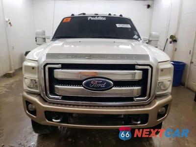 Piąte zdjęcie samochodu w środku: 2012 FORD F250 SUPER DUTY VIN:1FT7W2BT5CEB32520 - miniatura