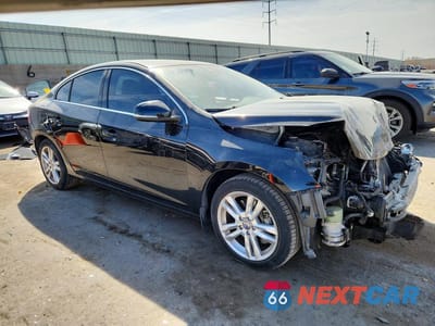 Czwarte zdjęcie samochodu z boku: 2012 VOLVO S60 T5 VIN:YV1622FS4C2127376 - miniatura