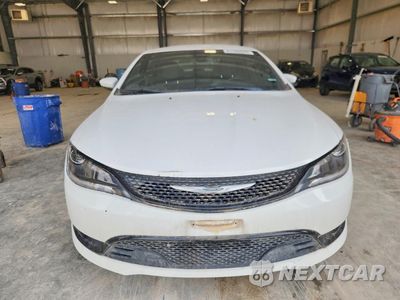 Piąte zdjęcie samochodu w środku: 2015 CHRYSLER 200 S VIN:1C3CCCBB6FN731214 - miniatura