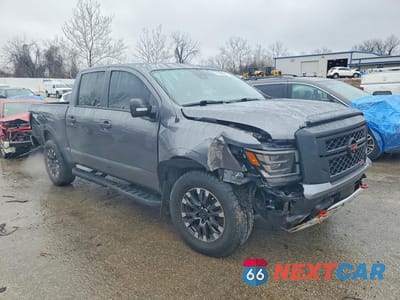 Czwarte zdjęcie samochodu z boku: 2021 NISSAN TITAN PRO-4X VIN:1N6AA1ED0MN511149 - miniatura