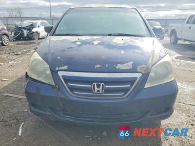 Piąte zdjęcie samochodu w środku: 2005 HONDA ODYSSEY LX VIN:5FNRL38265B072285 - miniatura