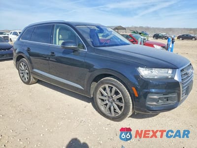 Czwarte zdjęcie samochodu z boku: 2018 AUDI Q7 PRESTIGE VIN:WA1VAAF77JD003995 - miniatura