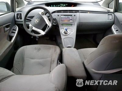 Zdjęcie 8 z 11 samochodu: 2010 TOYOTA PRIUS III VIN:JTDKN3DU3A0101835 - miniatura