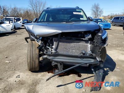 Piąte zdjęcie samochodu w środku: 2025 VOLKSWAGEN ATLAS SE VIN:1V2KR2CA6SC569658 - miniatura