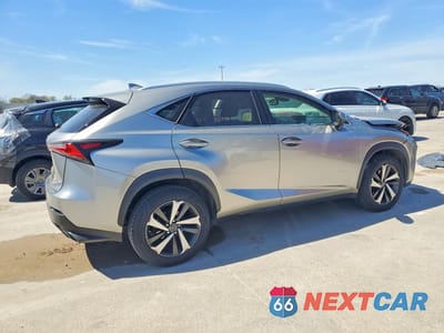 Trzecie zdjęcie samochodu z tyłu: 2019 LEXUS NX 300 BASE VIN:JTJYARBZ4K2155753 - miniatura