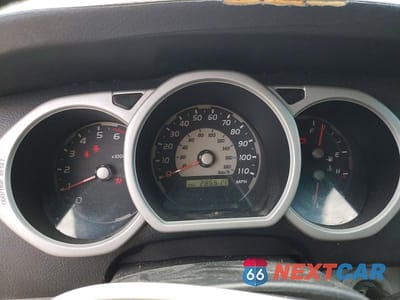 Zdjęcie 9 z 12 samochodu: 2005 TOYOTA 4RUNNER SR5 VIN:JTEBT14R850051313 - miniatura