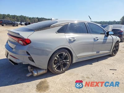 Trzecie zdjęcie samochodu z tyłu: 2024 KIA K5 GT-LINE VIN:5XXG64J20RG255036 - miniatura