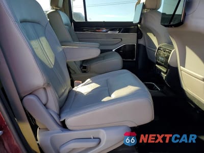 Zdjęcie 10 z 12 samochodu: 2022 JEEP WAGONEER VIN:1C4SJVDT3NS214872 - miniatura