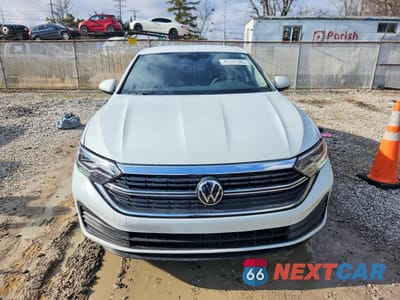 Piąte zdjęcie samochodu w środku: 2024 VOLKSWAGEN JETTA S VIN:3VW5M7BU2RM102006 - miniatura