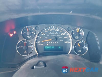 Zdjęcie 9 z 12 samochodu: 2017 CHEVROLET EXPRESS G3500 LT VIN:1GAZGPFG4H1336801 - miniatura