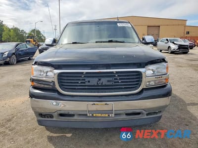 Piąte zdjęcie samochodu w środku: 2005 GMC YUKON VIN:1GKEC13V95J140421 - miniatura