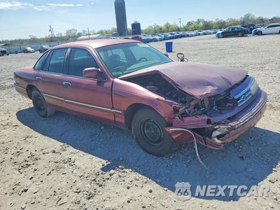 Czwarte zdjęcie samochodu z boku: 1996 FORD CROWN VICTORIA VIN:2FALP73WXTX187583 - miniatura