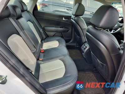Zdjęcie 10 z 12 samochodu: 2019 KIA OPTIMA EX VIN:5XXGU4L1XKG337470 - miniatura