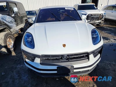 Piąte zdjęcie samochodu w środku: 2023 PORSCHE MACAN BASE VIN:WP1AA2A57PLB12115 - miniatura