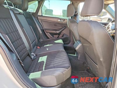 Zdjęcie 10 z 12 samochodu: 2024 VOLKSWAGEN JETTA SPORT VIN:3VWBM7BU9RM025721 - miniatura