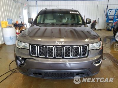 Piąte zdjęcie samochodu w środku: 2018 JEEP GRAND CHEROKEE LAREDO VIN:1C4RJFAG9JC435375 - miniatura