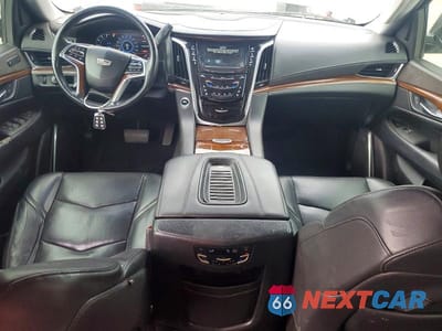 Zdjęcie 8 z 13 samochodu: 2018 CADILLAC ESCALADE LUXURY VIN:1GYS3BKJXJR368601 - miniatura