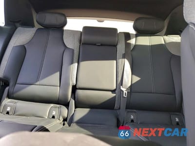 Zdjęcie 10 z 13 samochodu: 2024 CADILLAC LYRIQ TECH VIN:1GYKPMRL6RZ138041 - miniatura