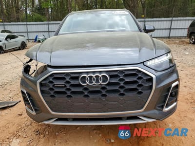 Piąte zdjęcie samochodu w środku: 2023 AUDI Q5 PRESTIGE 45 VIN:WA1FAAFY4P2191084 - miniatura