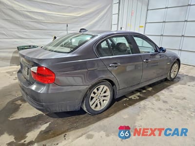 Trzecie zdjęcie samochodu z tyłu: 2006 BMW 325 XI VIN:WBAVD13566KT79894 - miniatura