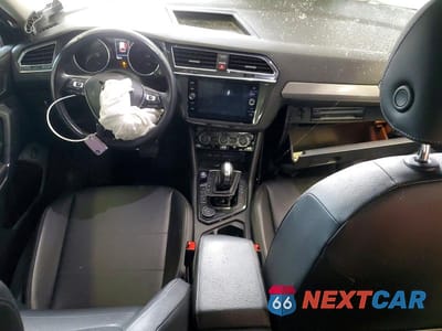 Zdjęcie 8 z 13 samochodu: 2018 VOLKSWAGEN TIGUAN SE VIN:3VV2B7AX6JM066110 - miniatura