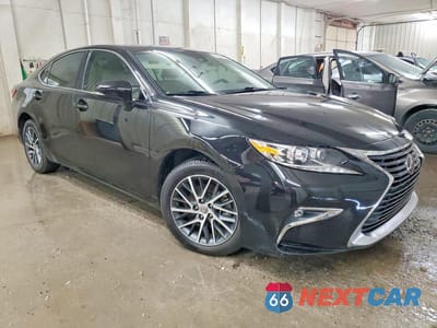Czwarte zdjęcie samochodu z boku: 2017 LEXUS ES 350 BASE VIN:58ABK1GG2HU074654 - miniatura