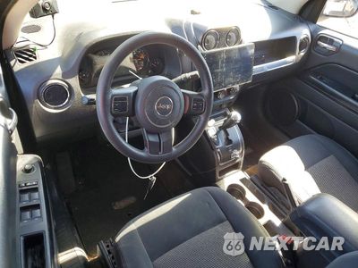 Zdjęcie 8 z 13 samochodu: 2014 JEEP COMPASS SPORT VIN:1C4NJDBB0ED748952 - miniatura