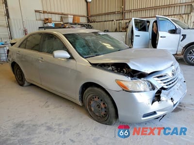 Czwarte zdjęcie samochodu z boku: 2007 TOYOTA CAMRY LE VIN:JTNBE46K673053283 - miniatura