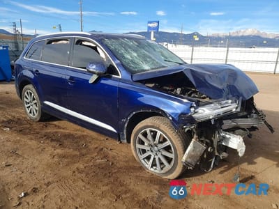 Czwarte zdjęcie samochodu z boku: 2019 AUDI Q7 PREMIUM PLUS VIN:WA1LAAF78KD028669 - miniatura