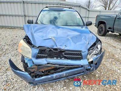 Piąte zdjęcie samochodu w środku: 2008 TOYOTA RAV4 BASE VIN:JTMBD33V186056530 - miniatura