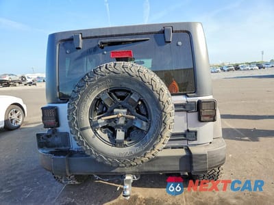 Zdjęcie 6 z 12 samochodu: 2016 JEEP WRANGLER UNLIMITED SPORT VIN:1C4BJWDG1GL139708 - miniatura