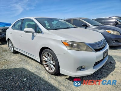 Czwarte zdjęcie samochodu z boku: 2010 LEXUS HS 250H PREMIUM VIN:JTHBB1BA8A2021794 - miniatura
