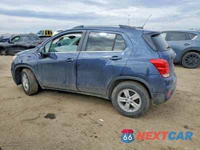 Drugie zdjęcie samochodu z przodu: 2018 CHEVROLET TRAX 1LT VIN:3GNCJLSB9JL288560 - miniatura