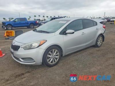 2015 KIA FORTE LX KNAFX4A60F5396925 - główne zdjęcie licytacji z USA - miniatura