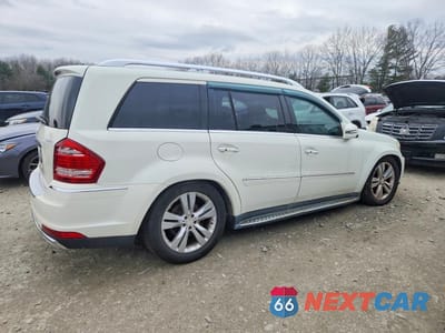 Trzecie zdjęcie samochodu z tyłu: 2011 MERCEDES-BENZ GL 450 4MATIC VIN:4JGBF7BE3BA629768 - miniatura