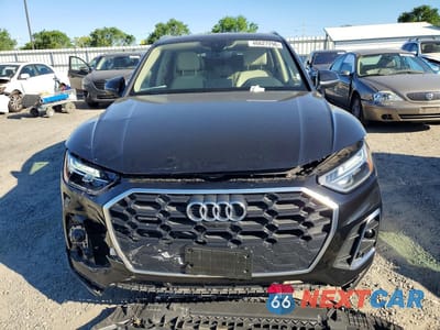 Piąte zdjęcie samochodu w środku: 2022 AUDI Q5 PREMIUM PLUS 45 VIN:WA1EAAFYXN2029260 - miniatura