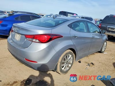 Trzecie zdjęcie samochodu z tyłu: 2016 HYUNDAI ELANTRA SE VIN:5NPDH4AE0GH689885 - miniatura