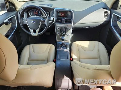 Zdjęcie 8 z 13 samochodu: 2016 VOLVO XC60 T5 PREMIER VIN:YV440MDK7G2906520 - miniatura