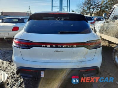 Zdjęcie 6 z 13 samochodu: 2023 PORSCHE MACAN BASE VIN:WP1AA2A57PLB12115 - miniatura