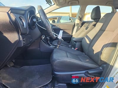 Zdjęcie 7 z 12 samochodu: 2016 SCION IM BASE VIN:JTNKARJE7GJ516621 - miniatura