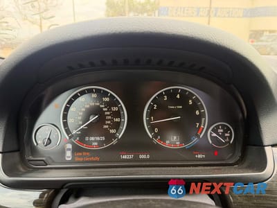 Zdjęcie 8 z 14 samochodu: 2013 BMW 550 I CHARC VIN:WBAFR9C51DD226863 - miniatura