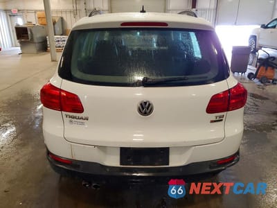 Zdjęcie 6 z 13 samochodu: 2016 VOLKSWAGEN TIGUAN S VIN:WVGBV7AX8GW548717 - miniatura