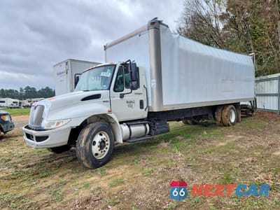 2011 INTERNATIONAL 4300 BOX TRUCK 1HTMMAALXBH316503 - główne zdjęcie licytacji z USA - miniatura