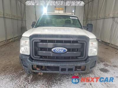 Piąte zdjęcie samochodu w środku: 2011 FORD F250 SUPER DUTY VIN:1FTBF2B60BEC42720 - miniatura