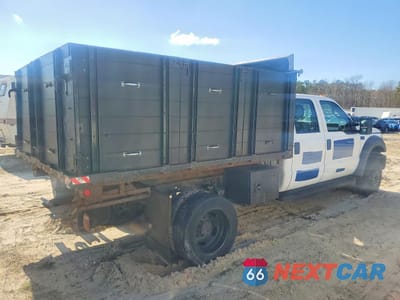 Trzecie zdjęcie samochodu z tyłu: 2016 FORD F450 SUPER DUTY FLATBED TRUCK VIN:1FD0W4GY2GEB35779 - miniatura