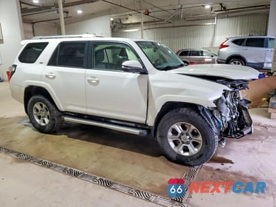 Czwarte zdjęcie samochodu z boku: 2018 TOYOTA 4RUNNER SR5 PREMIUM VIN:JTEBU5JR5J5512795 - miniatura